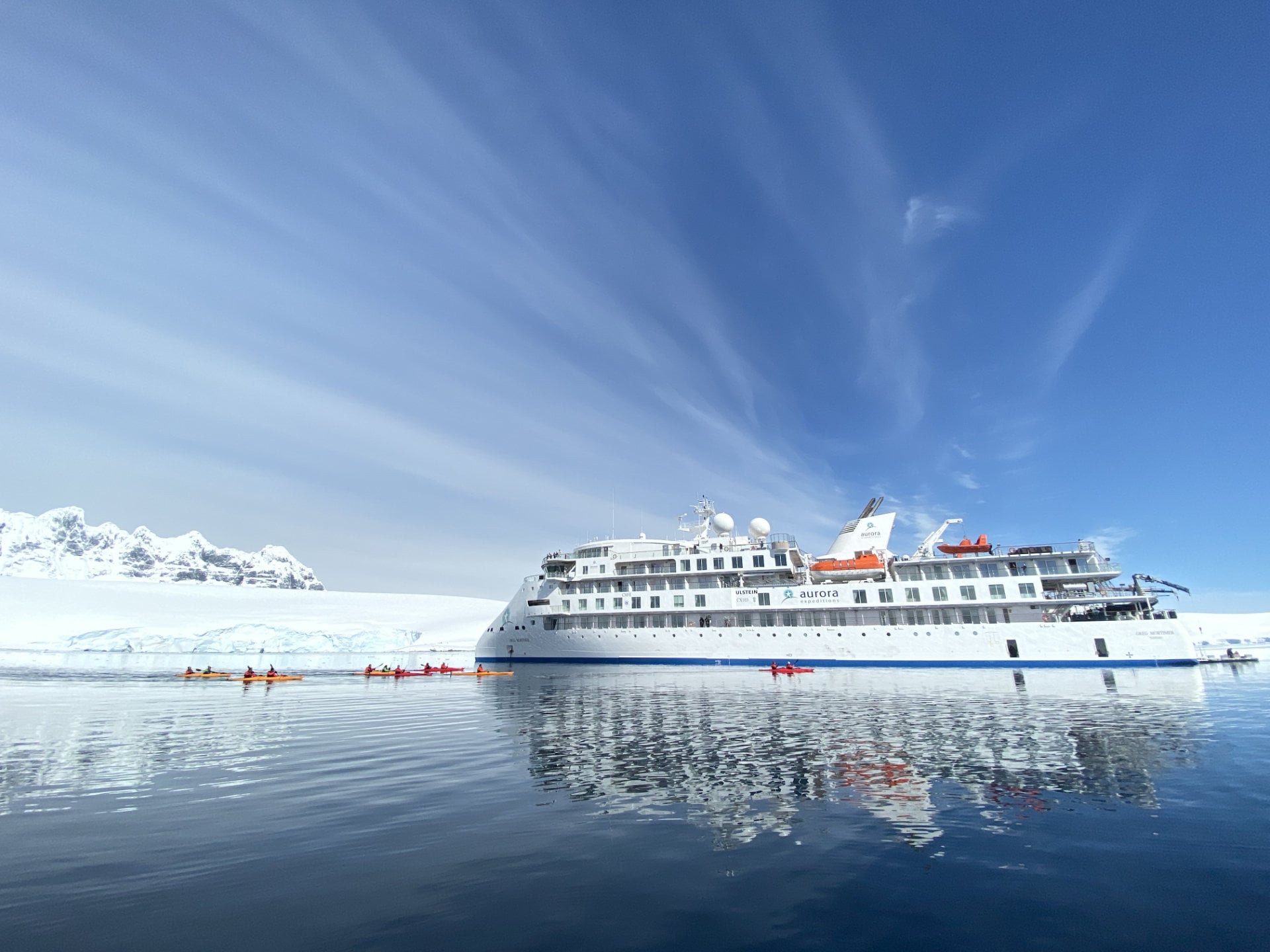 Greg-Mortimer-Kayaks-in-Antarctica-Greg-Mortimer-Scott-Portelli